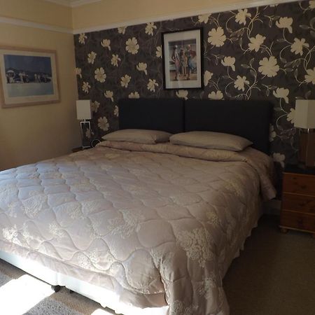 Pitreavie Guest House Dunfermline Esterno foto