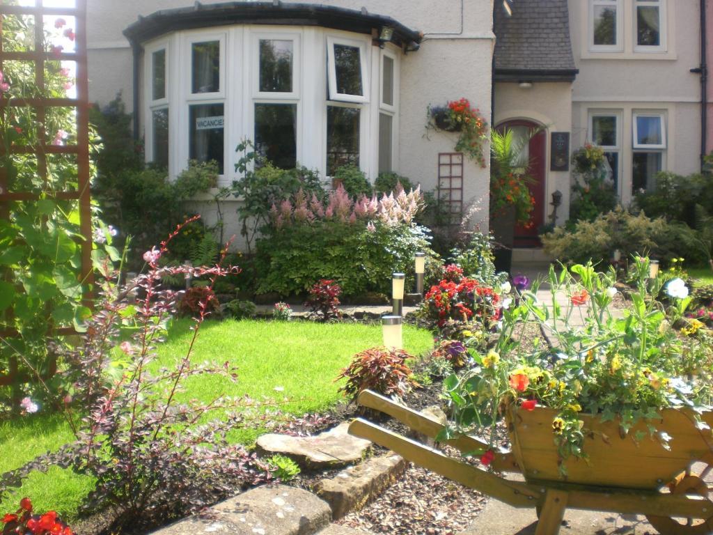 Pitreavie Guest House Dunfermline Esterno foto