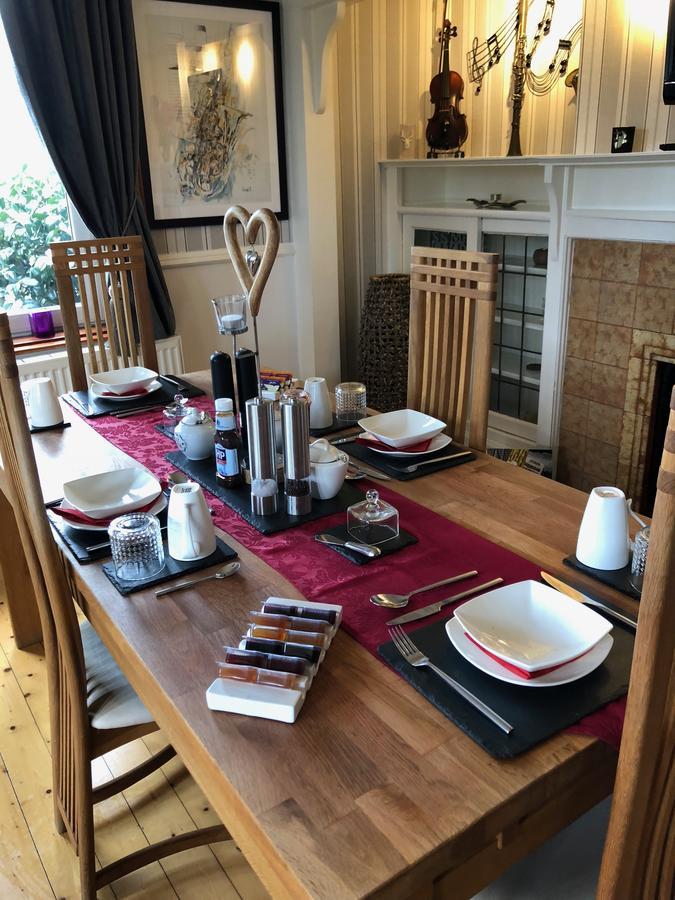 Pitreavie Guest House Dunfermline Esterno foto