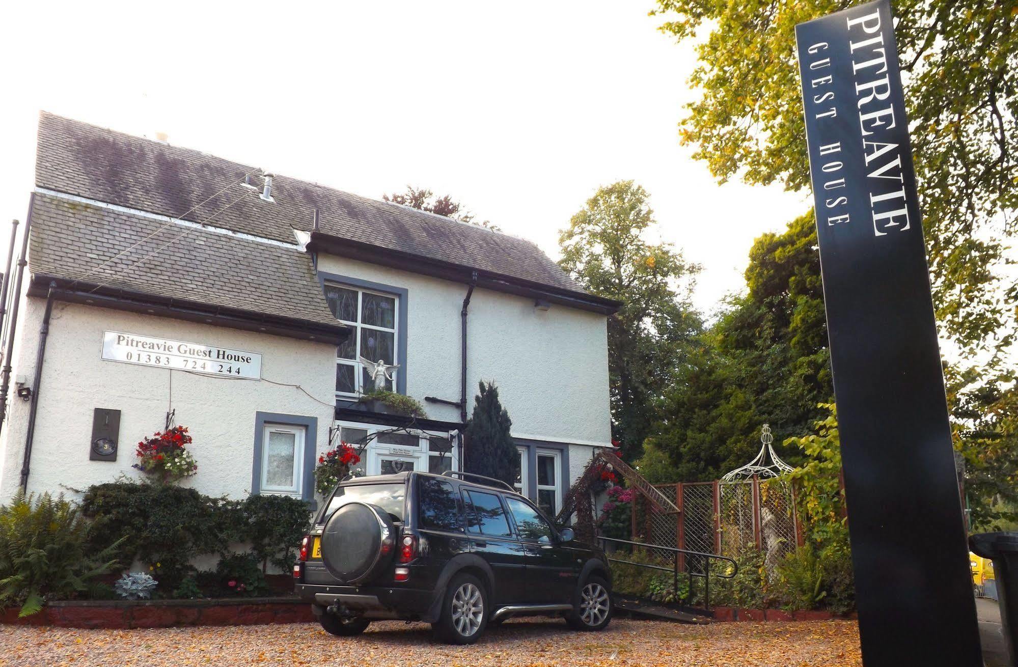 Pitreavie Guest House Dunfermline Esterno foto